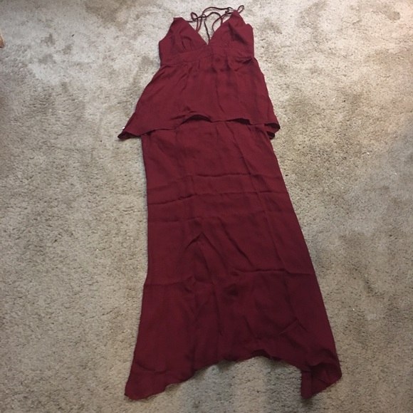 Stone Cold Fox Masonic Gown in Oxblood - Picture 7 of 8